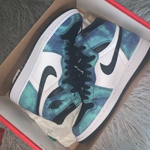 NIKE AIR JORDAN 1 TIE DYE